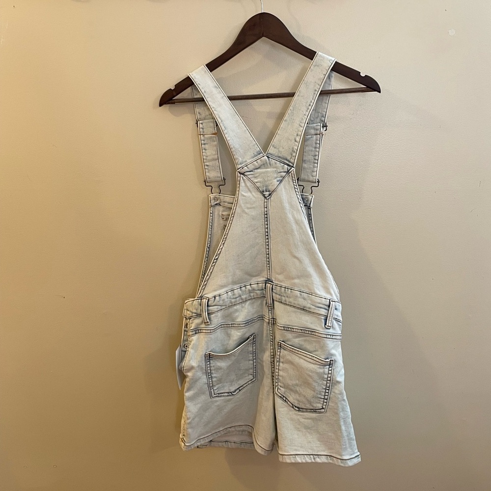 Love Tree Light Wash Denim Skort Gardengirl Overalls - Picture 3 of 6